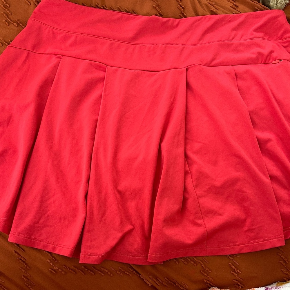 Nike Women's Vibrant Pink tennis skirt - Picture 2 of 2